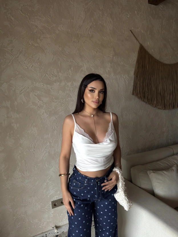 Beyaz Braletli İp Askılı Bluz