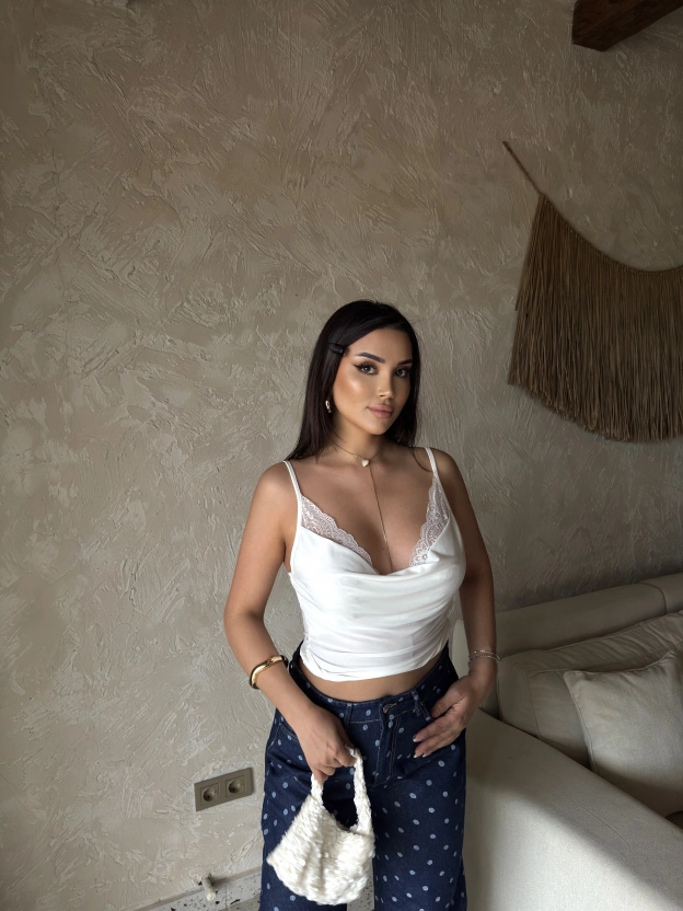 Beyaz Braletli İp Askılı Bluz