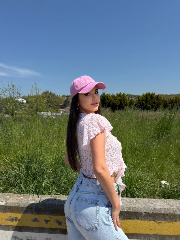 Pembe Önü Fırfırlı Tasarım Crop