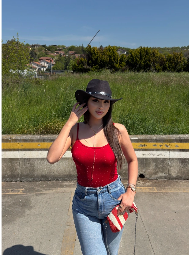 Kırmızı Taşlı ip Askılı Bodysuit