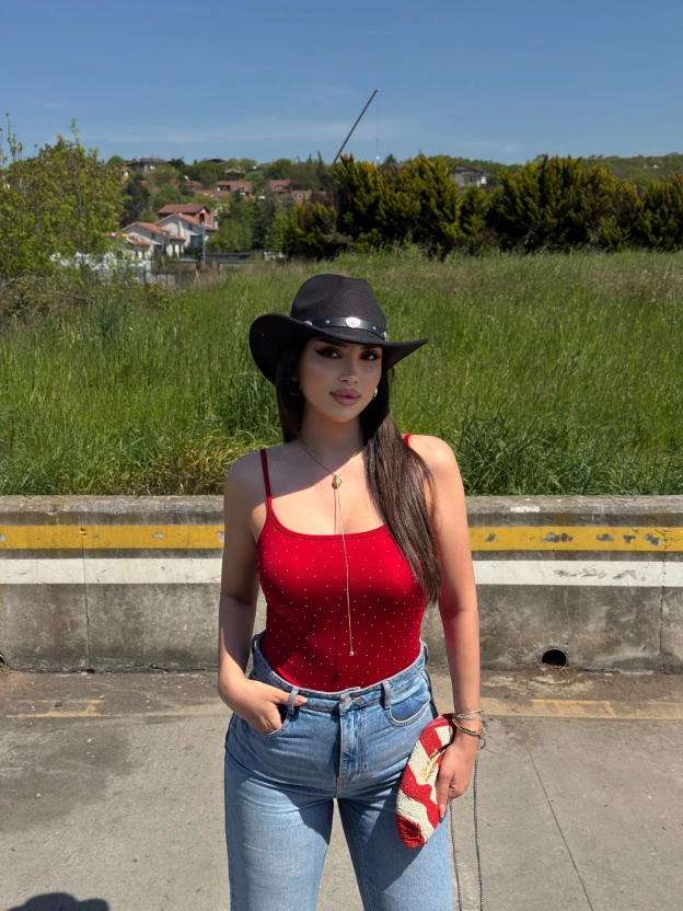 Kırmızı Taşlı ip Askılı Bodysuit
