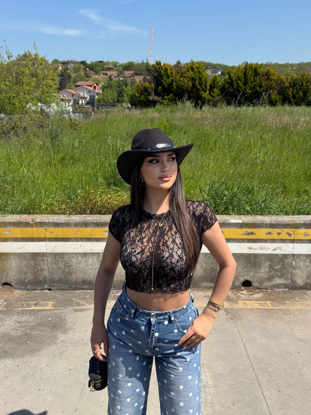 Siyah Dantel Crop Top