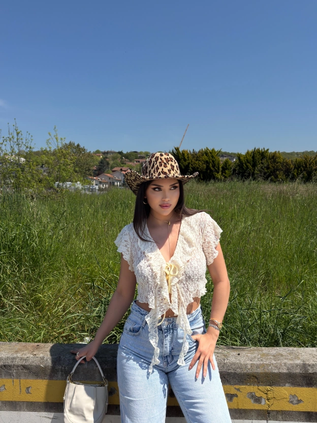 Sarı Önü Fırfırlı Tasarım Crop