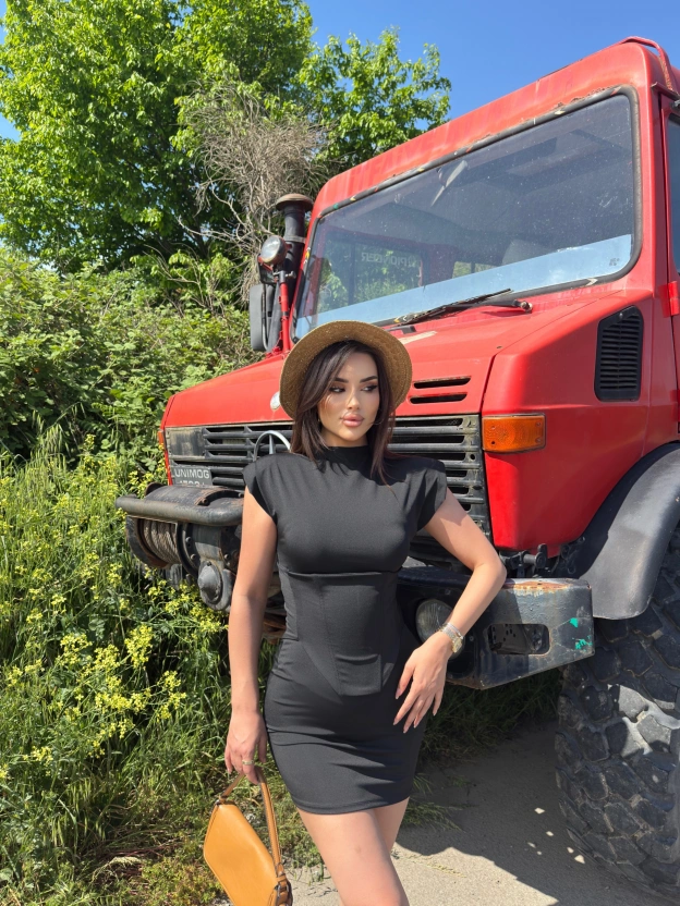 Siyah Sıfır Kol Korseli Mini Elbise