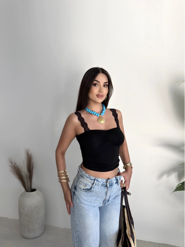 Siyah Güpür Askılı Crop