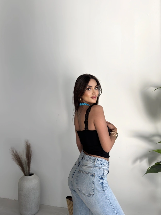 Siyah Güpür Askılı Crop