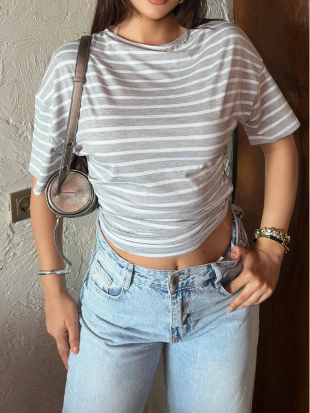 Gri Çizgili Kayık Yaka Basic Crop