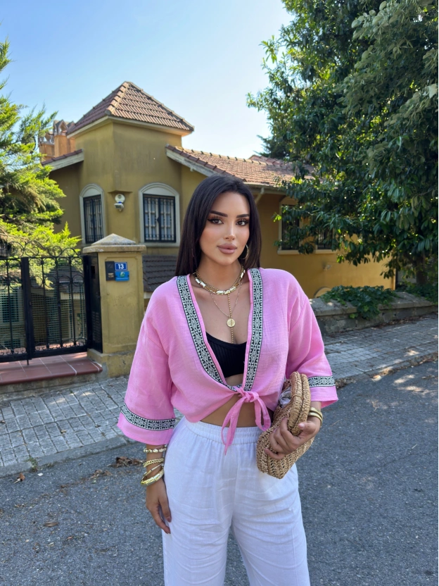 Pembe Müslin Şeritli Kimona