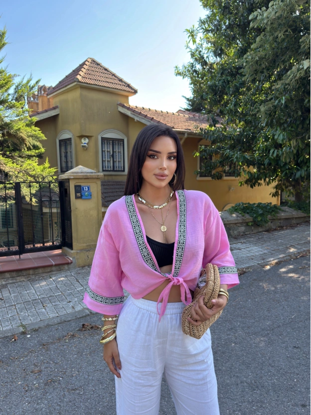Pembe Müslin Şeritli Kimona