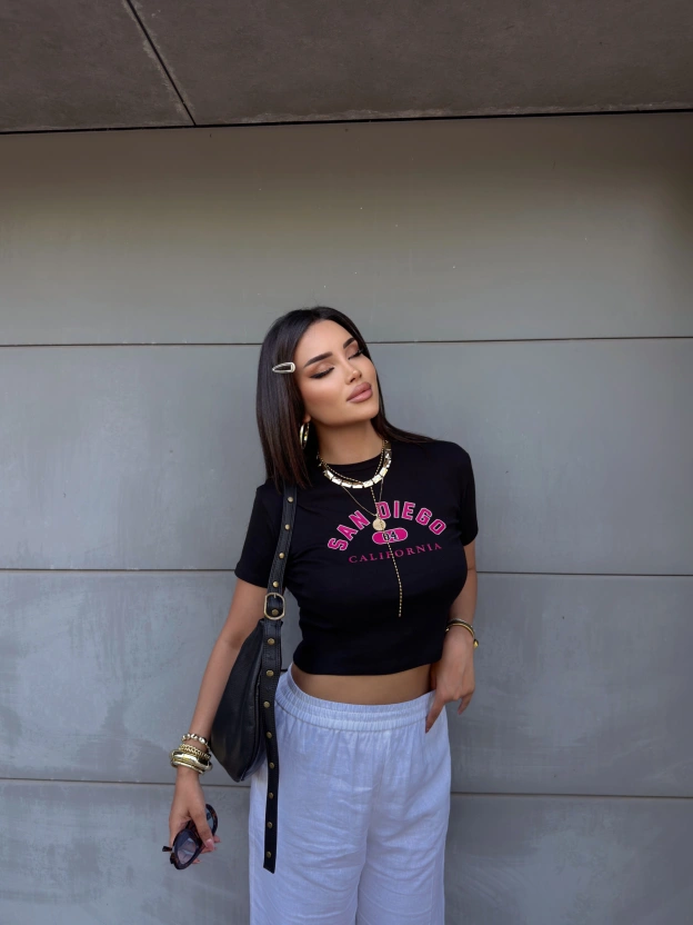 Siyah San Diego Baskılı Crop