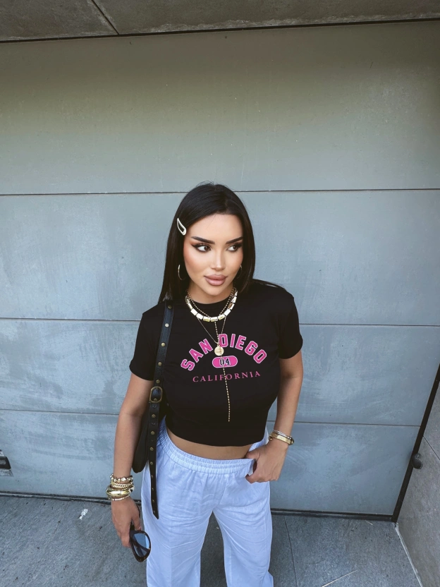 Siyah San Diego Baskılı Crop