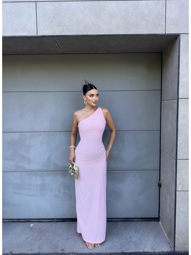 Pembe Toka Detay Drapeli Uzun Elbise
