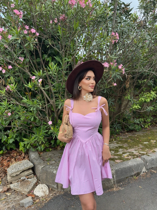 Pembe Mini Kareli Korse Elbise