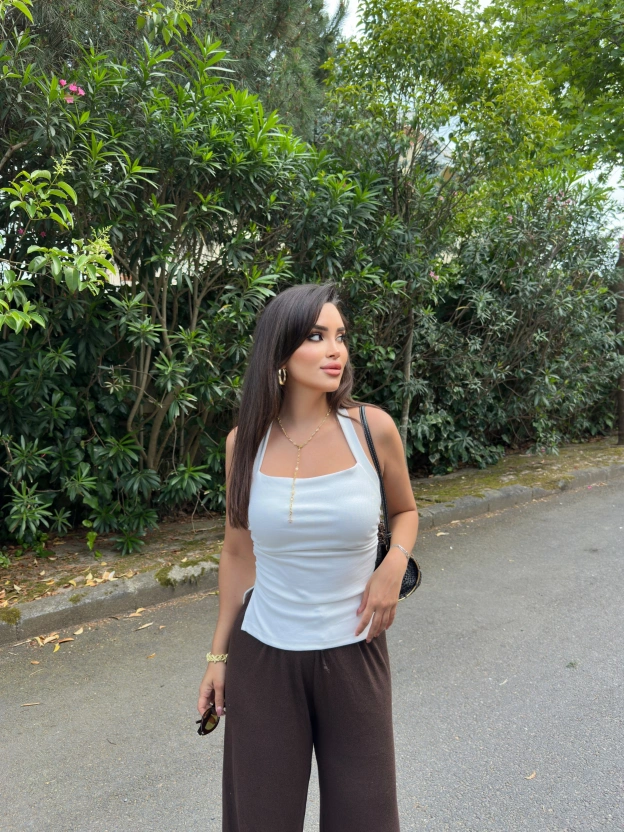 Beyaz Halter Yaka Drapeli Crop