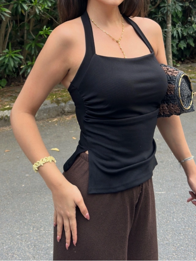 Siyah Halter Yaka Drapeli Crop