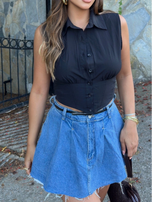 Siyah Sıfır Kol Gipeli Crop Gömlek