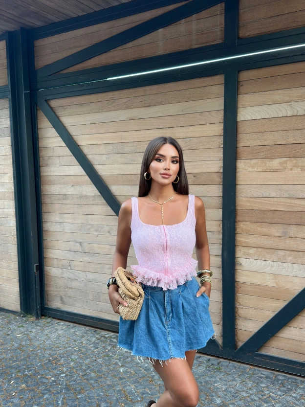 Pembe Kare Yaka Kopçalı Crop