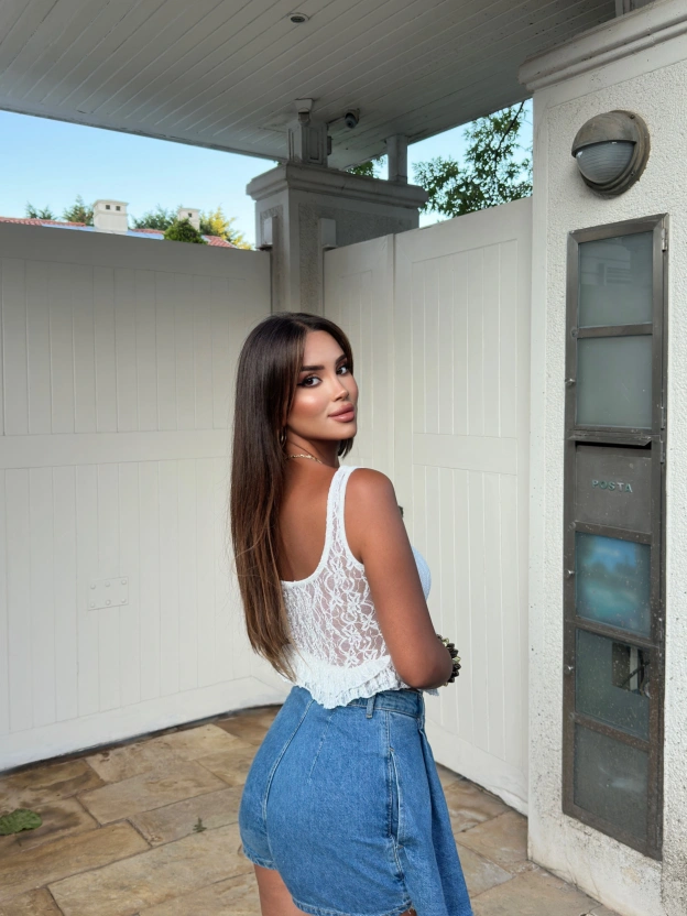 Ekru Kare Yaka Kopçalı Crop
