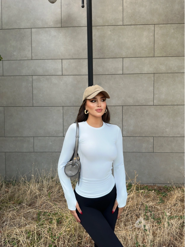 Beyaz Bisiklet Yaka Crop