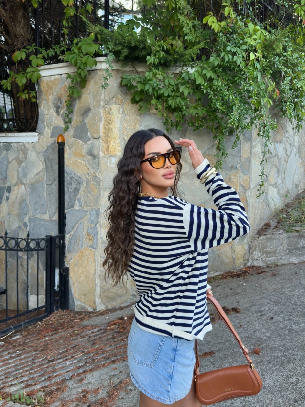 Lacivert Oversize Çizgili Triko