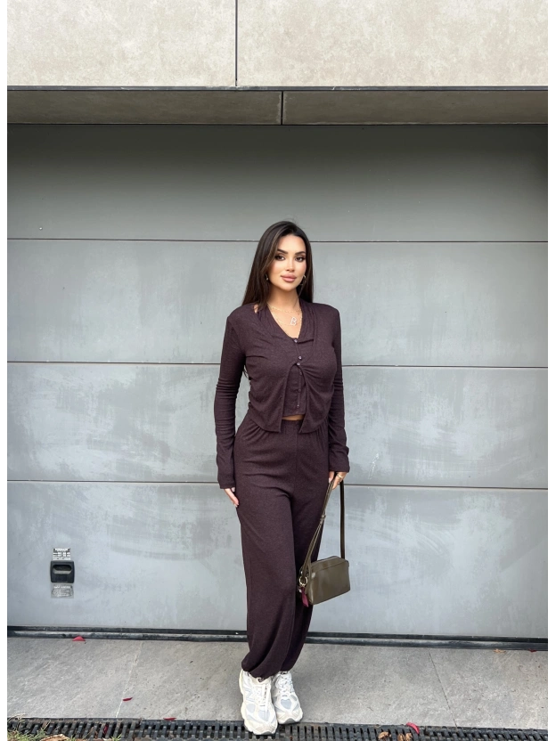 Kahverengi Jogger Pantolon Büstiyerli Hırka Takım