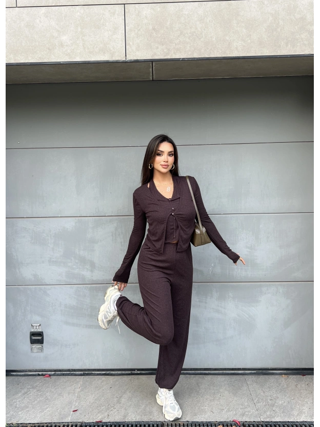 Kahverengi Jogger Pantolon Büstiyerli Hırka Takım