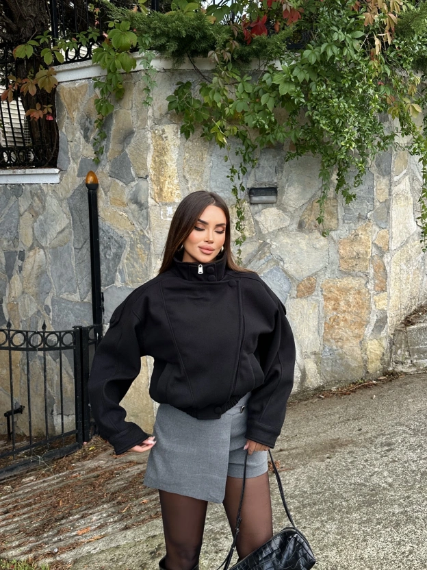 Siyah Zra Model Kaşe Mont