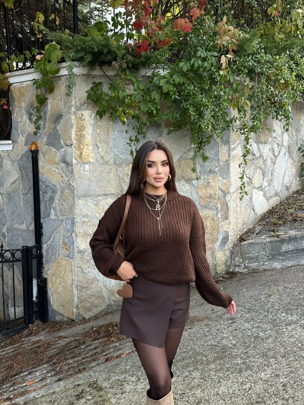 Kahverengi Bisiklet Yaka Crop Kazak