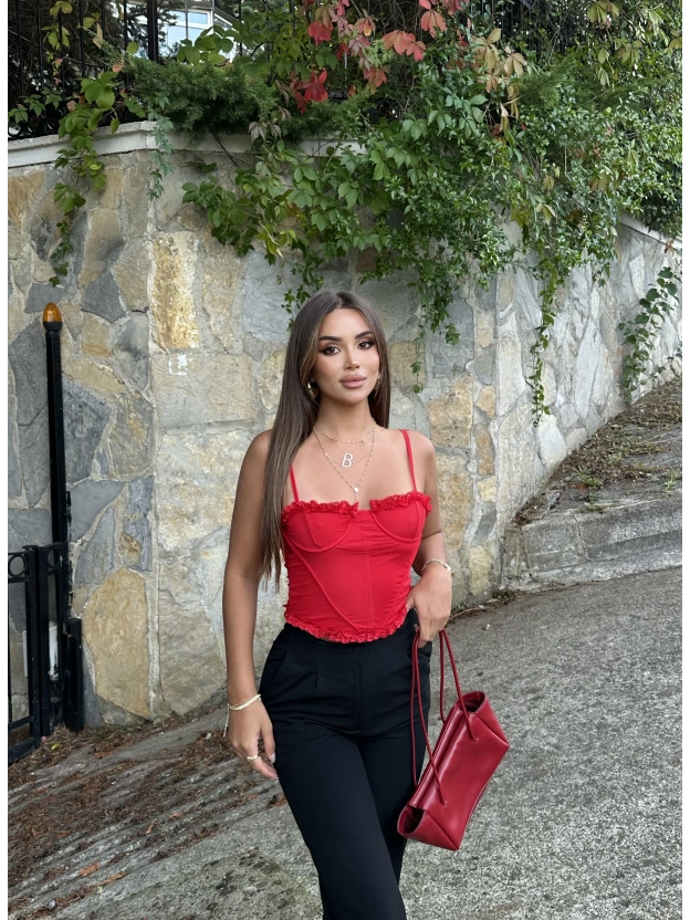 Kırmızı Tül Detay Balenli Bralet