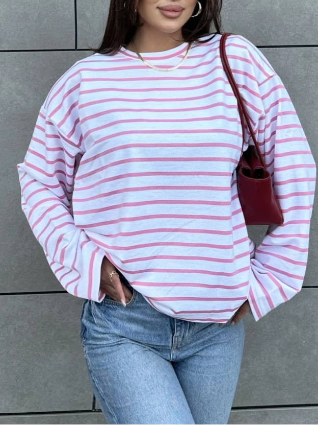 Beyaz Pembe Çizgili Bisiklet Yaka Sweatshırt