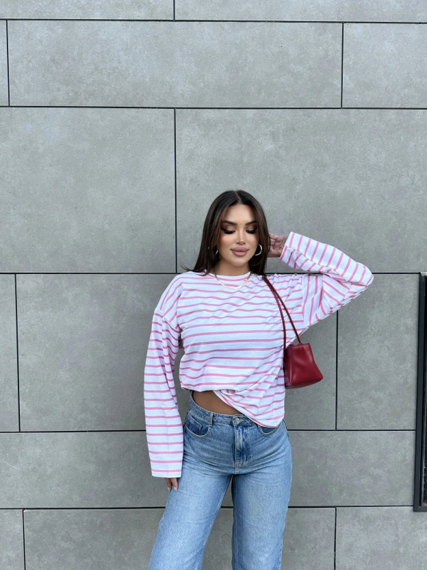 Beyaz Pembe Çizgili Bisiklet Yaka Sweatshırt