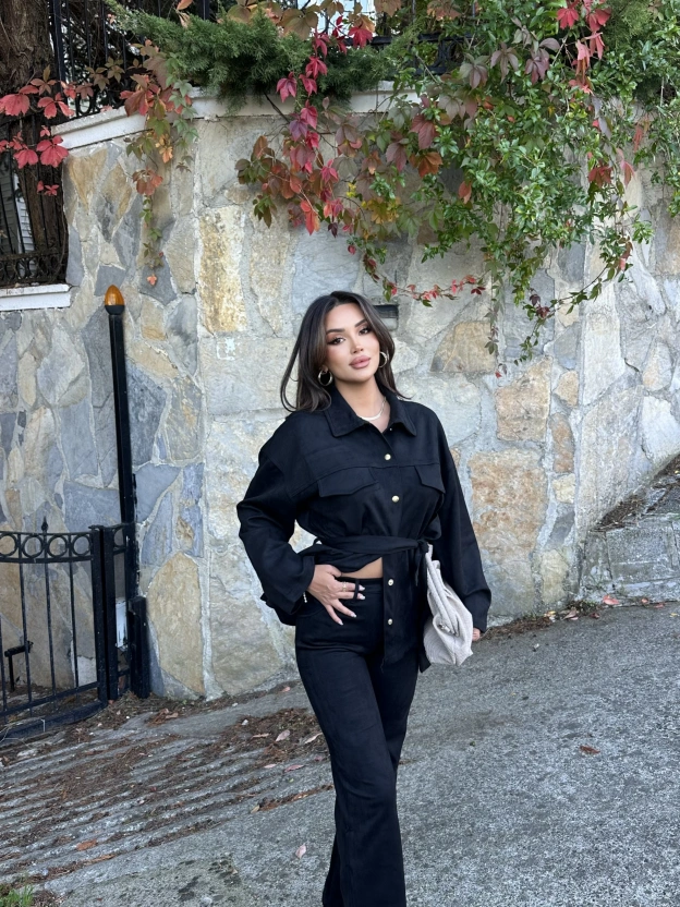 Siyah Kuşaklı Süet Takım