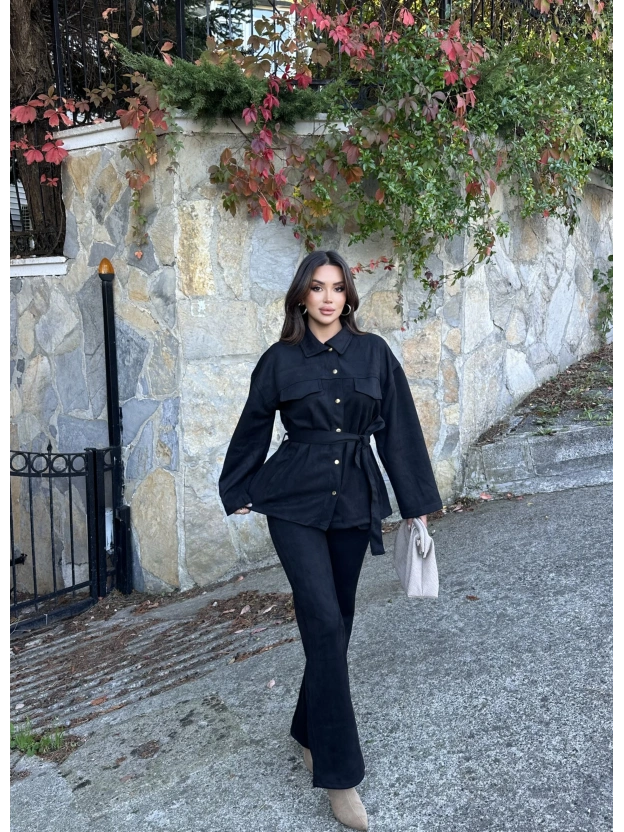 Siyah Kuşaklı Süet Takım
