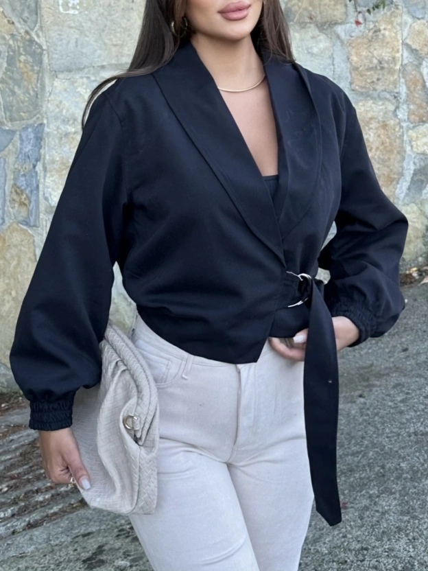 Siyah Kemerli Crop Trenç Ceket