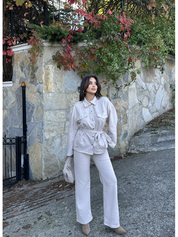 Ekru Kuşaklı Süet Takım