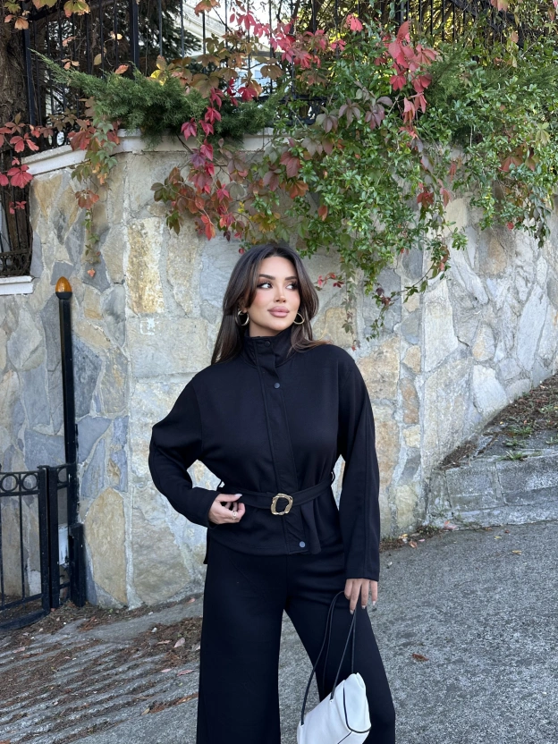 Siyah Toka Detay Premium Takım