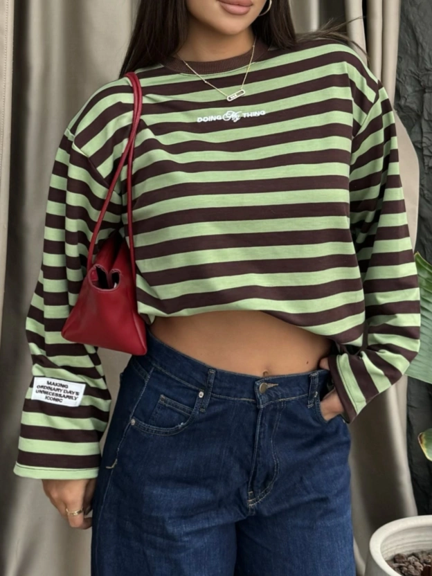 Yeşil Kahverengi Çizgili Nakışlı Sweatshırt