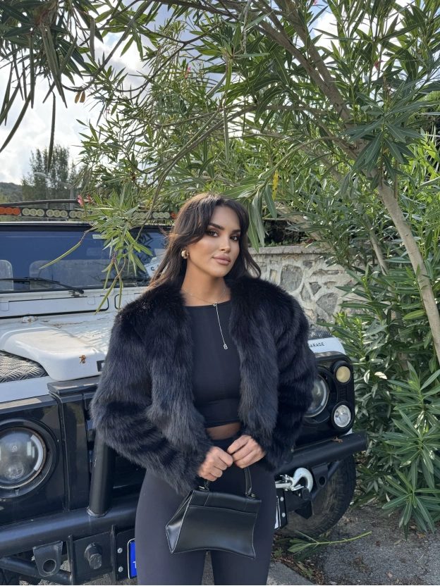 Siyah Crop Kürk Ceket