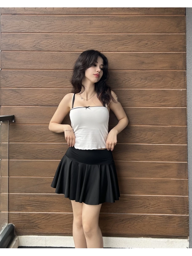 Siyah Pileli Şort Etek