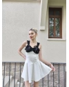 Beyaz Garnili Fiyonk Mini Elbise