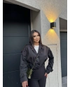 Siyah Düğme Detay Kemerli Crop Trençkot