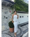 Beyaz Halter Yaka Aksesuarlı Uzun Elbise