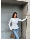 Beyaz Bisiklet Yaka Volanlı Bluz
