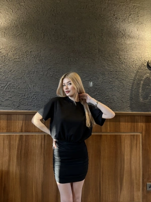 Siyah Beli Lastikli Drapeli Elbise