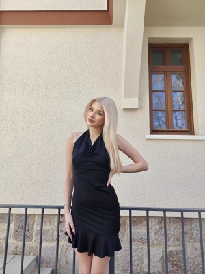 Siyah Degaje Yaka Büzgü Detay Mini Elbise