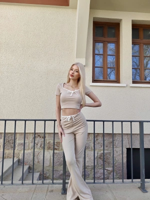 Bej Biyeli Alt Üst Takım