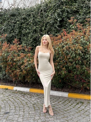 Bej Askılı Uzun Elbise