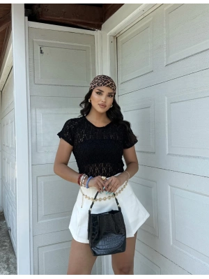 Siyah Dantel Detay Bluz