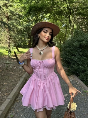 Pembe Dantel Detay Askılı Prenses Elbise