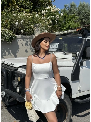 Beyaz Askılı Prenses Elbise